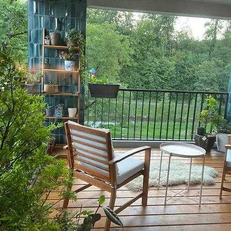 Lägenhet Luxury 2br, 2 Bath, Spacious Living With Open Kitchen, River View, Ideal For Long Stays, Parking, 10 Min To Center *