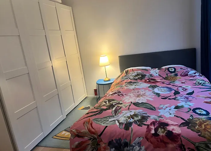 Luxury 2br, 2 Bath, Spacious Living With Open Kitchen, River View, Ideal For Long Stays, Parking, 10 Min To Center Apartment *